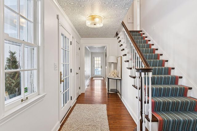 1 Spur Road, Edina, MN 55436