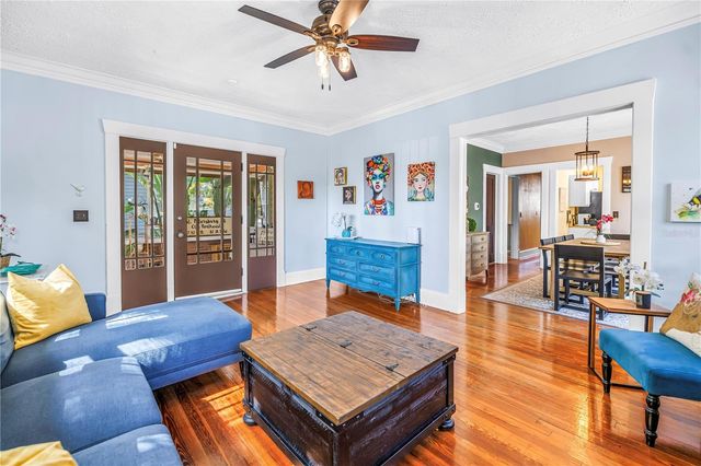 1114 3RD STREET N, St Petersburg, FL 33701