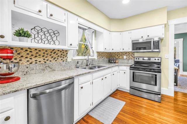 1114 3RD STREET N, St Petersburg, FL 33701