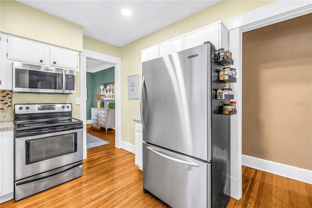 1114 3RD STREET N, St Petersburg, FL 33701