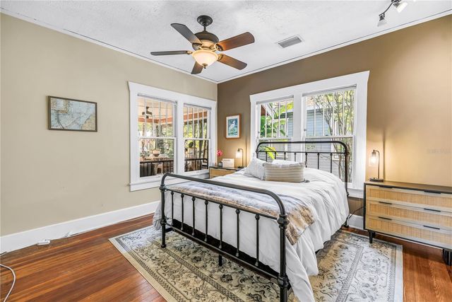 1114 3RD STREET N, St Petersburg, FL 33701
