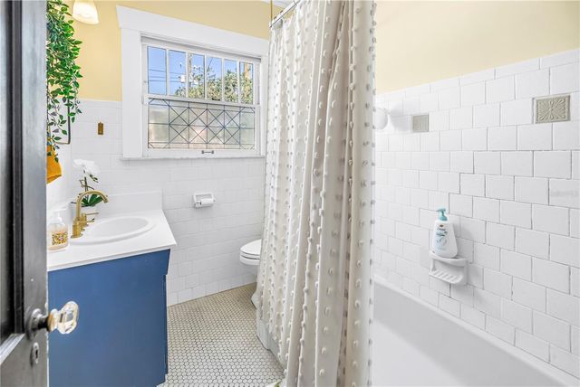 1114 3RD STREET N, St Petersburg, FL 33701