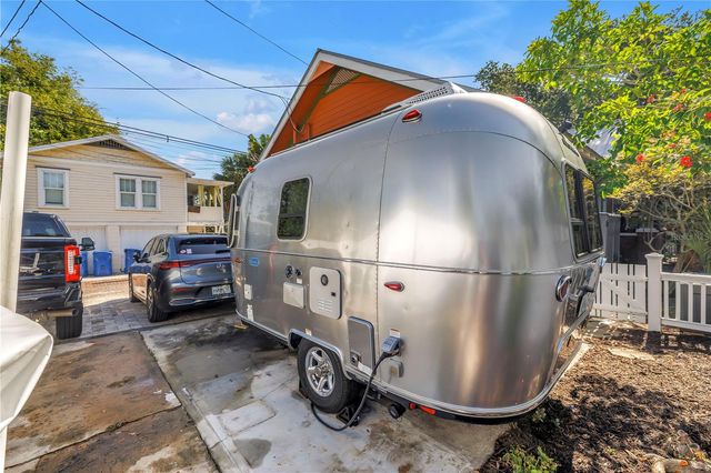 1114 3RD STREET N, St Petersburg, FL 33701