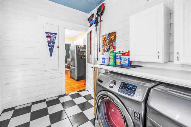1114 3RD STREET N, St Petersburg, FL 33701