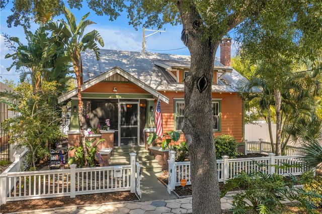 1114 3RD STREET N, St Petersburg, FL 33701