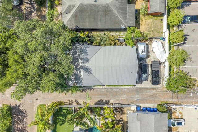 1114 3RD STREET N, St Petersburg, FL 33701