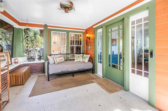 1114 3RD STREET N, St Petersburg, FL 33701