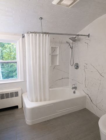 7 Springdale Ave, Wellesley, MA 02481