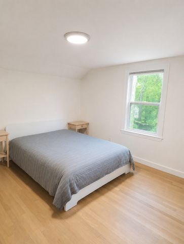 7 Springdale Ave, Wellesley, MA 02481