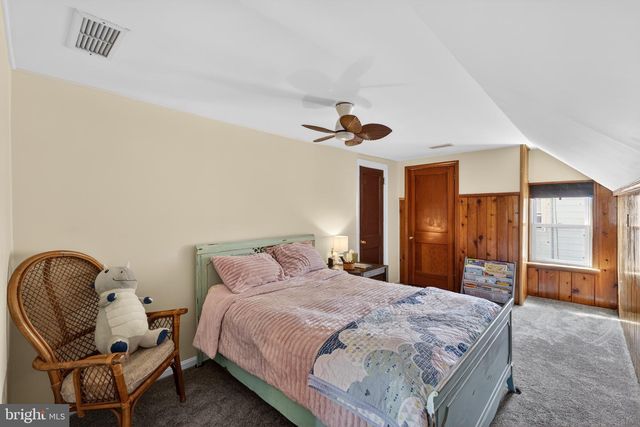 1206 LAKEVIEW DR, Lansdale, PA 19446