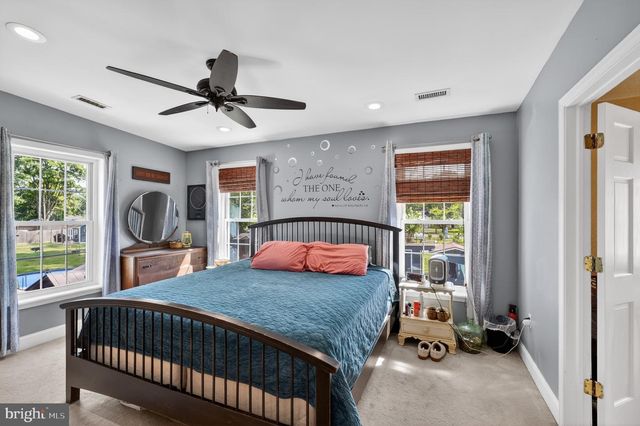 1206 LAKEVIEW DR, Lansdale, PA 19446