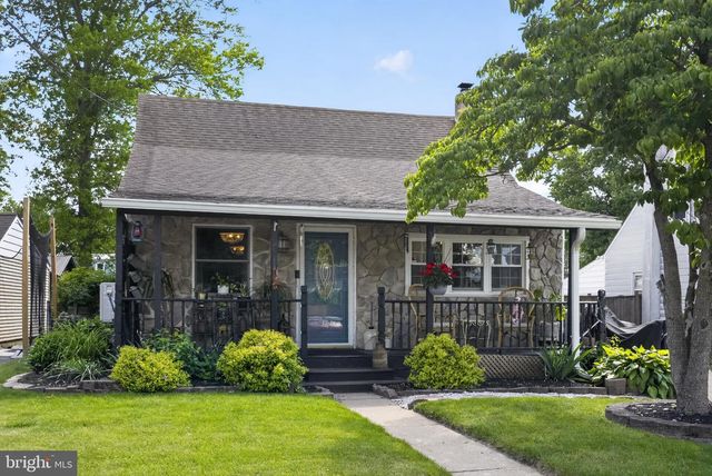 1206 LAKEVIEW DR, Lansdale, PA 19446