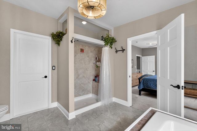 1206 LAKEVIEW DR, Lansdale, PA 19446