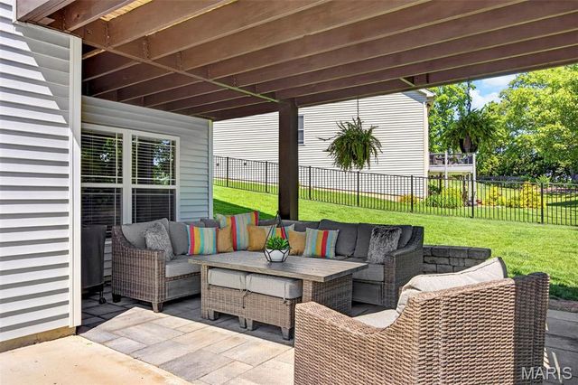 829 Mule Creek Drive, Wentzville, MO 63385
