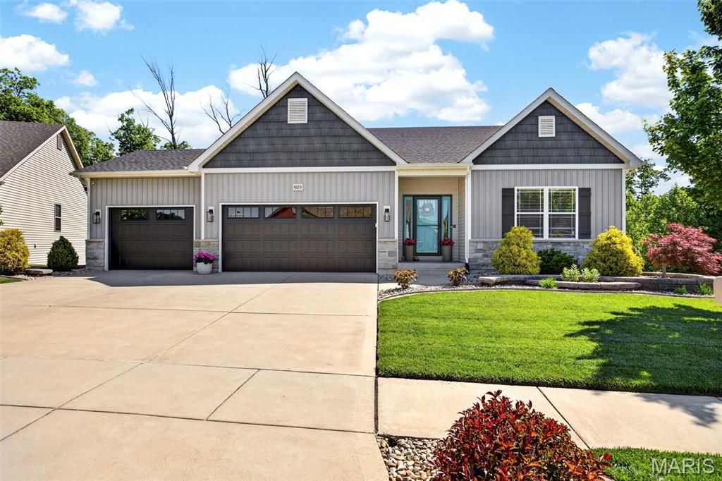 829 Mule Creek Drive, Wentzville, MO 63385