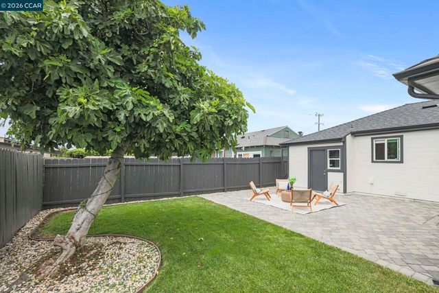 2818 Greenwood Dr, San Pablo, CA 94806