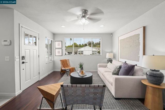 2818 Greenwood Dr, San Pablo, CA 94806