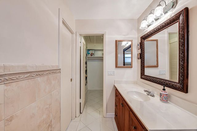 7206 W Oakridge Circle D, Lake Worth, FL 33462