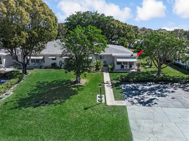 7206 W Oakridge Circle D, Lake Worth, FL 33462