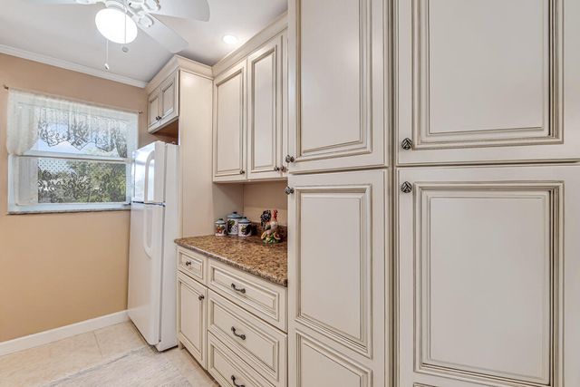 7206 W Oakridge Circle D, Lake Worth, FL 33462