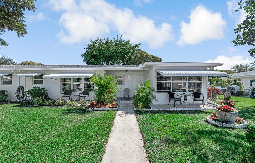 7206 W Oakridge Circle D, Lake Worth, FL 33462