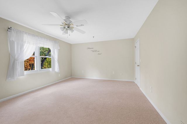 21 Dallas Dr 202, Dracut, MA 01826
