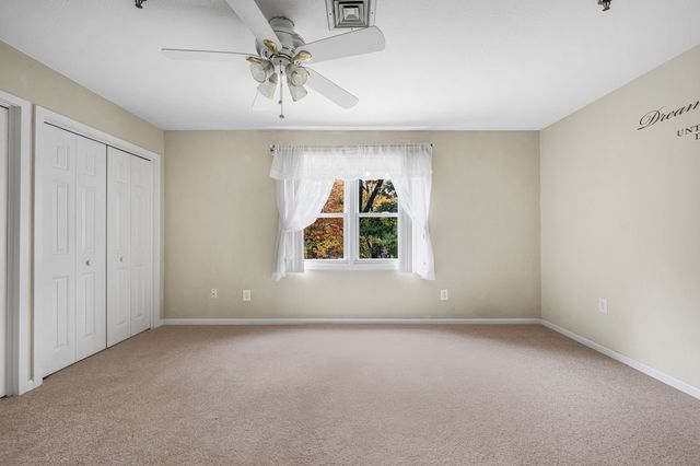 21 Dallas Dr 202, Dracut, MA 01826