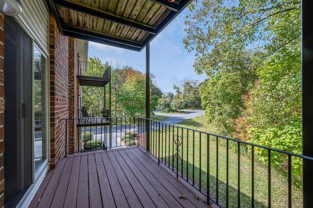21 Dallas Dr 202, Dracut, MA 01826