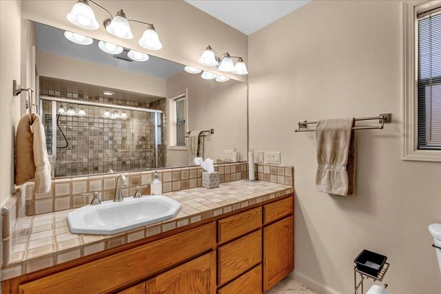 2850 Balaton Avenue, Redding, CA 96001