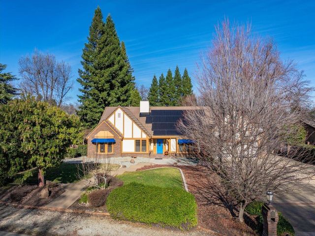 2850 Balaton Avenue, Redding, CA 96001