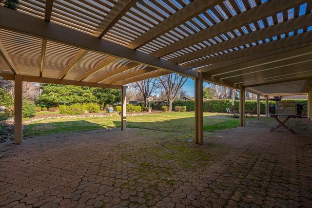 2850 Balaton Avenue, Redding, CA 96001