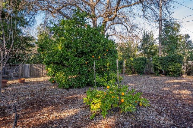 2850 Balaton Avenue, Redding, CA 96001