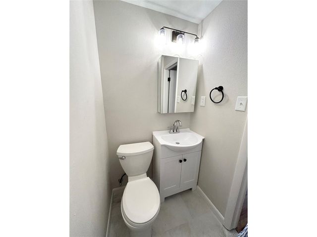 5010 S Fox St, Englewood, CO 80110