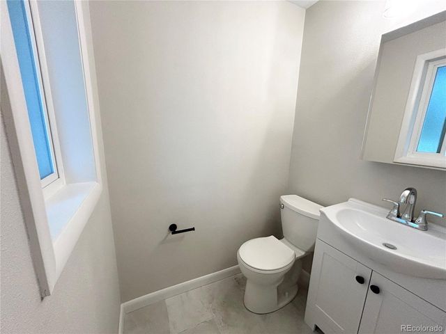 5010 S Fox St, Englewood, CO 80110