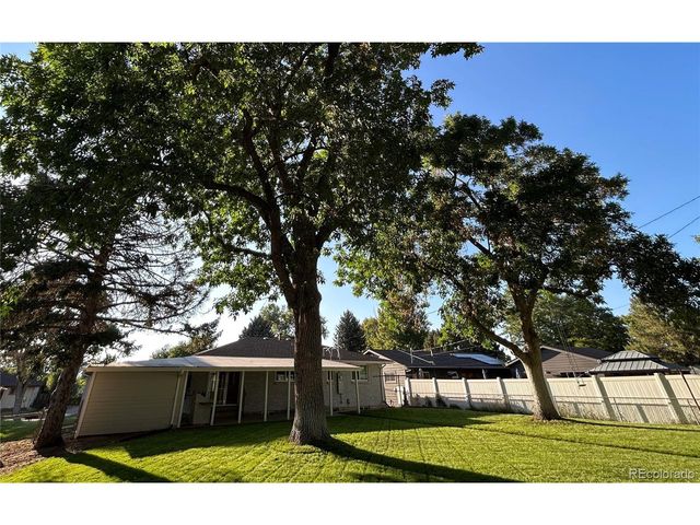 5010 S Fox St, Englewood, CO 80110