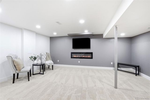 128 Willow Pl N, Broomfield, CO 80020