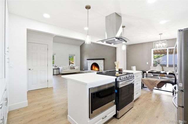 128 Willow Pl N, Broomfield, CO 80020