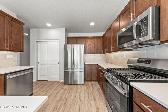 11842 N Lennon LN, Rathdrum, ID 83858