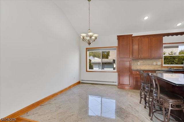 95 Calvert Ave E, Edison Twp., NJ 08820