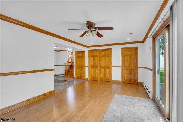 95 Calvert Ave E, Edison Twp., NJ 08820