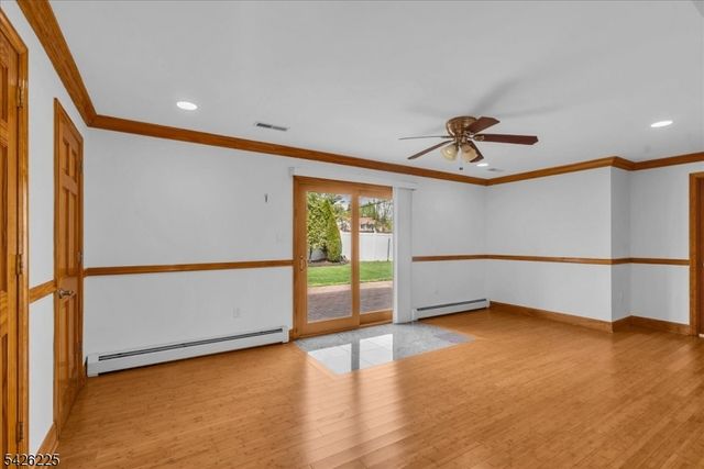 95 Calvert Ave E, Edison Twp., NJ 08820