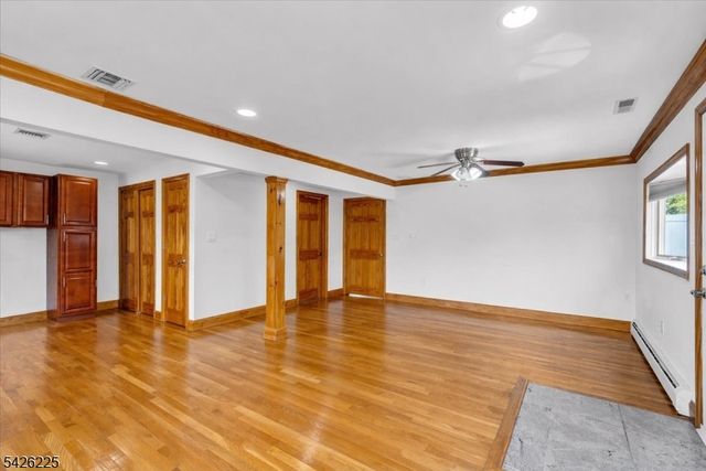 95 Calvert Ave E, Edison Twp., NJ 08820