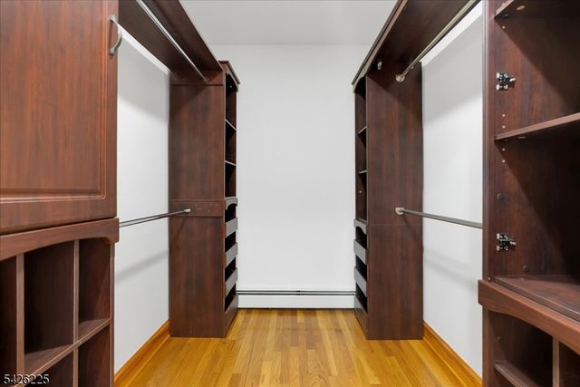 95 Calvert Ave E, Edison Twp., NJ 08820