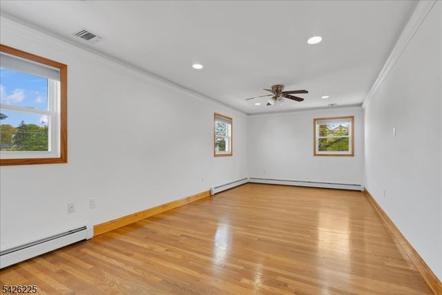 95 Calvert Ave E, Edison Twp., NJ 08820