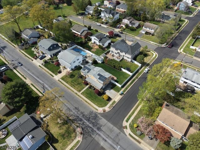 95 Calvert Ave E, Edison Twp., NJ 08820