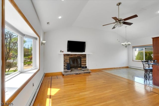 95 Calvert Ave E, Edison Twp., NJ 08820