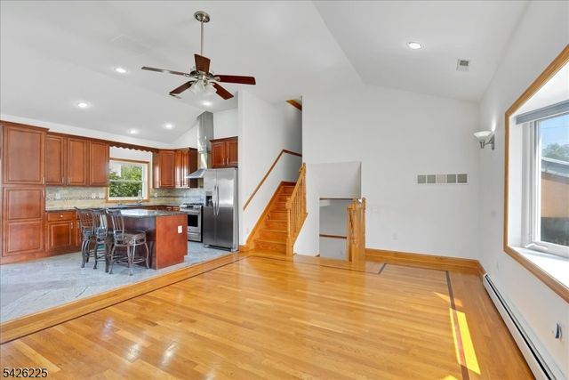 95 Calvert Ave E, Edison Twp., NJ 08820