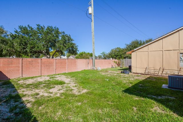 16518 Monte Carlo Lane, Houston, TX 77053