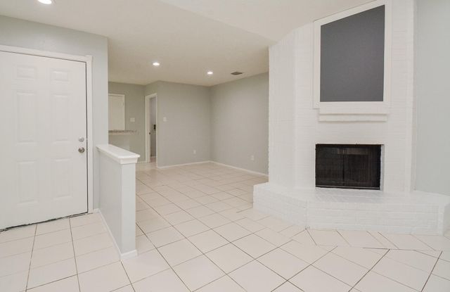 16518 Monte Carlo Lane, Houston, TX 77053