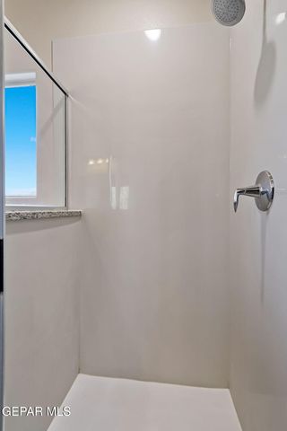 3921 DESERT DUNES Drive, El Paso, TX 79938